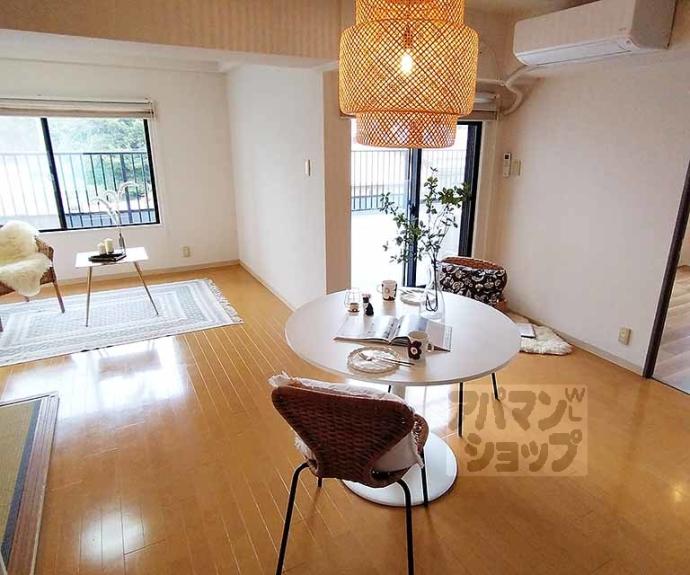 【シャルマンコーポ山科椥辻】間取