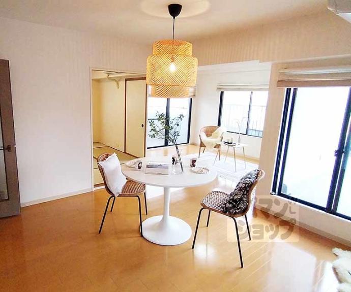 【シャルマンコーポ山科椥辻】間取