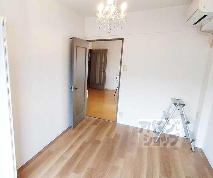 【シャルマンコーポ山科椥辻】間取