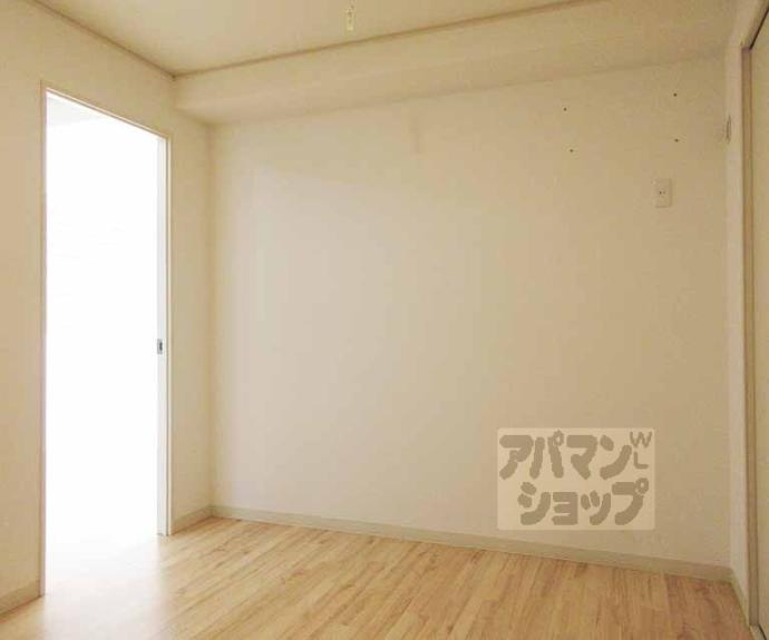 【ロイヤルハイツ秀】間取