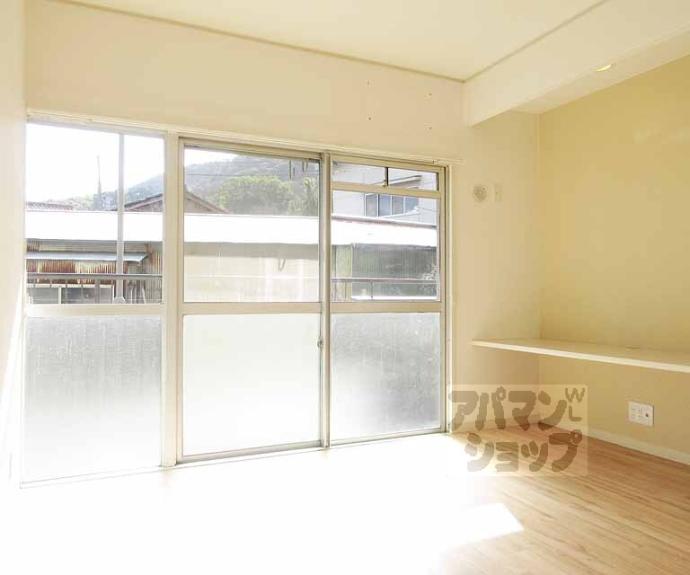 【ロイヤルハイツ秀】間取