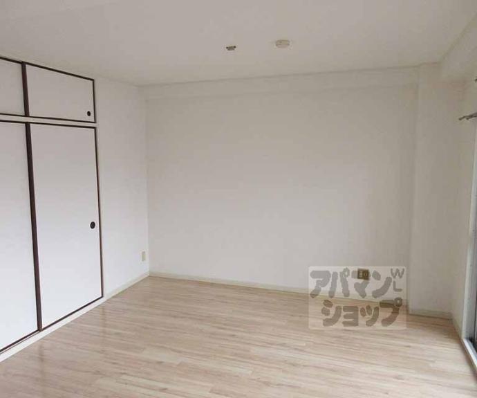 【ロイヤルハイツ秀】間取