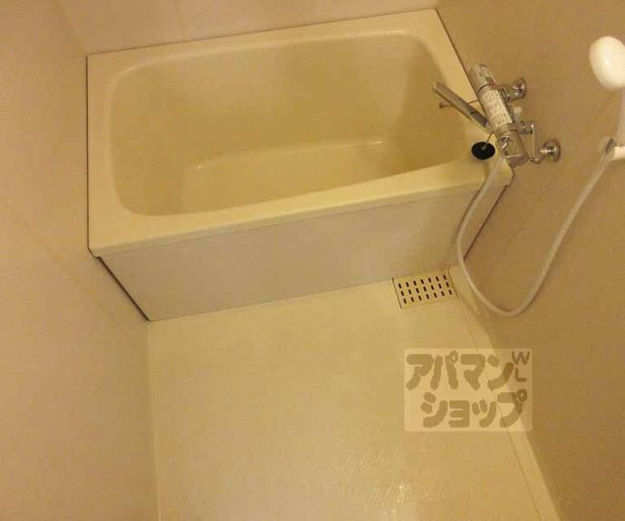 【ロイヤルハイツ秀】間取