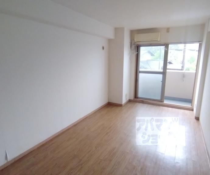 【アマルフィ山科】間取