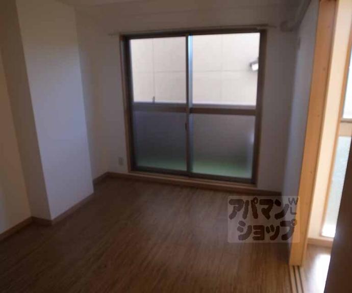【アマルフィ山科】間取
