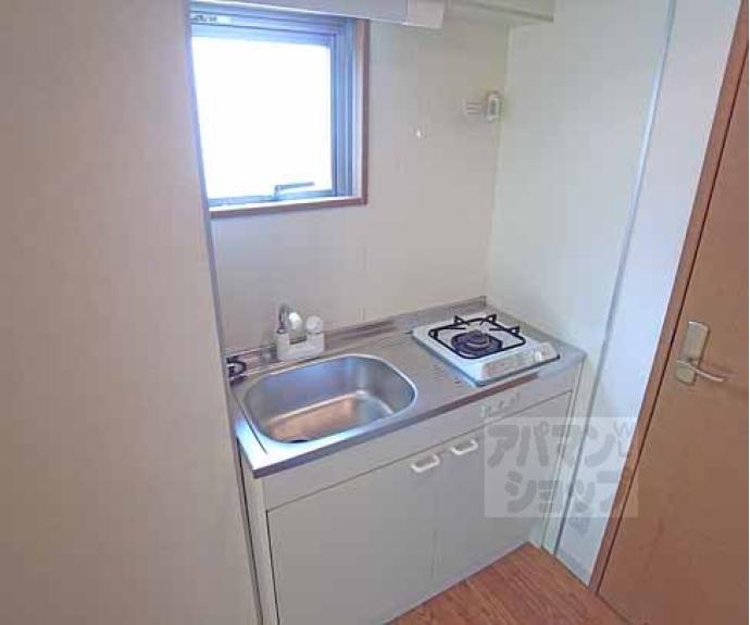 【ヴィヴィ　モラド】間取