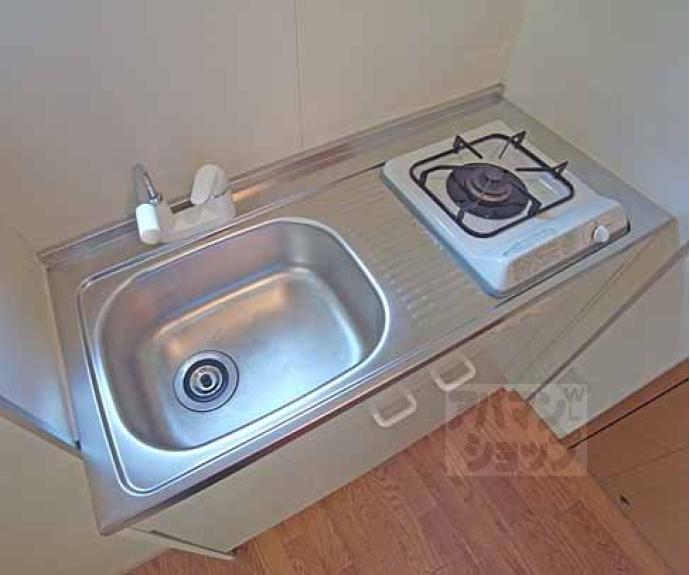 【ヴィヴィ　モラド】間取