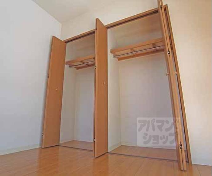 【ヴィヴィ　モラド】間取