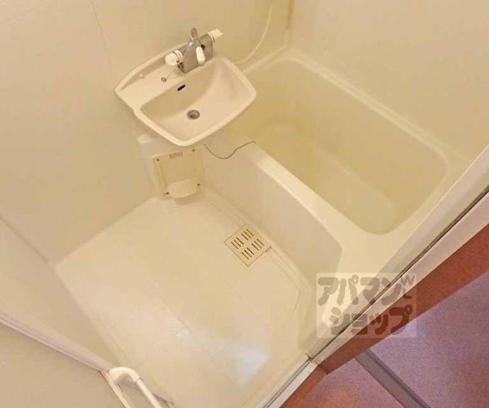 【ヴィヴィ　モラド】間取