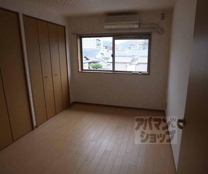 【Ｐａｌａｚｚｏ　ｄｉ　ｐｒｉｍａ　ｃｌａｓｓｅ】間取