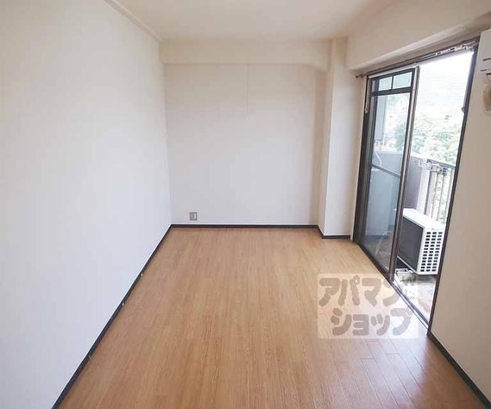 【プルミエール勧修寺】間取