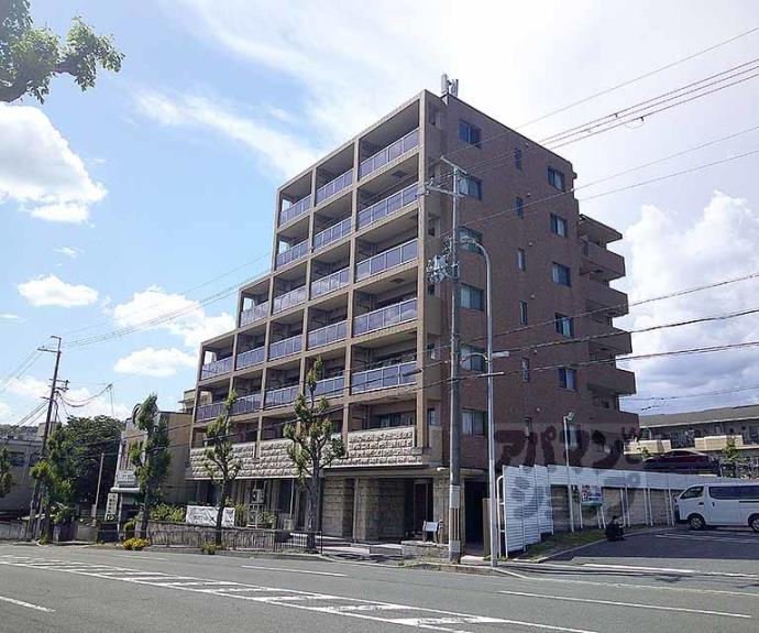 【コンフォーレ栗栖野】間取