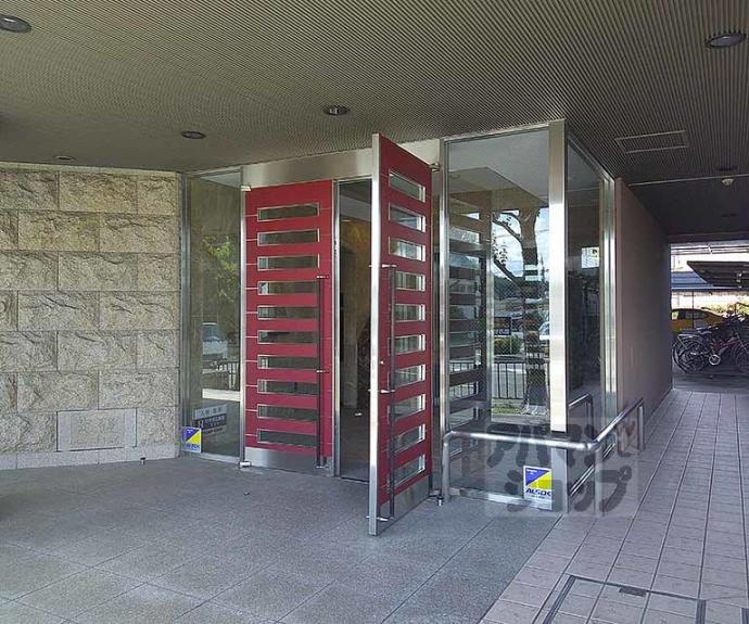 【コンフォーレ栗栖野】間取