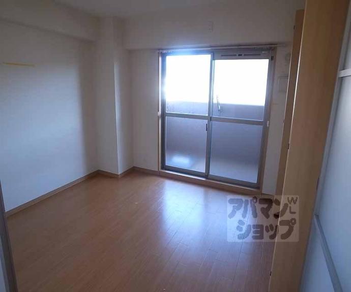 【コンフォーレ栗栖野】間取