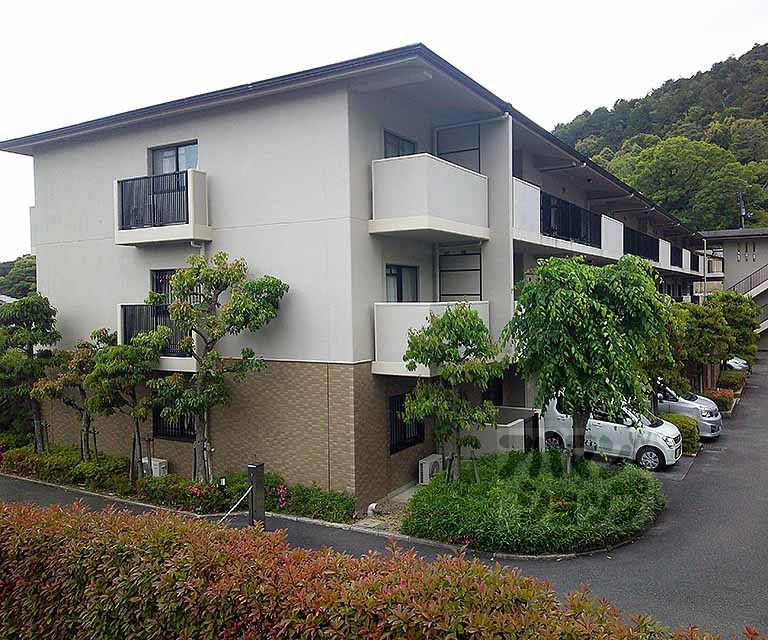 ハーティス山科御陵Ａ棟