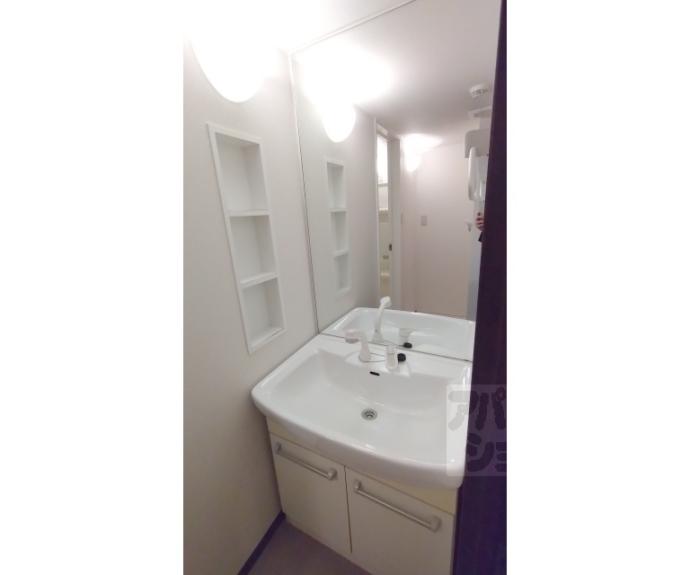 【プラネシア星の子山科三条】間取