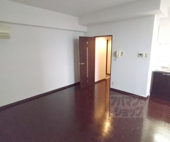 【プラネシア星の子山科三条】間取