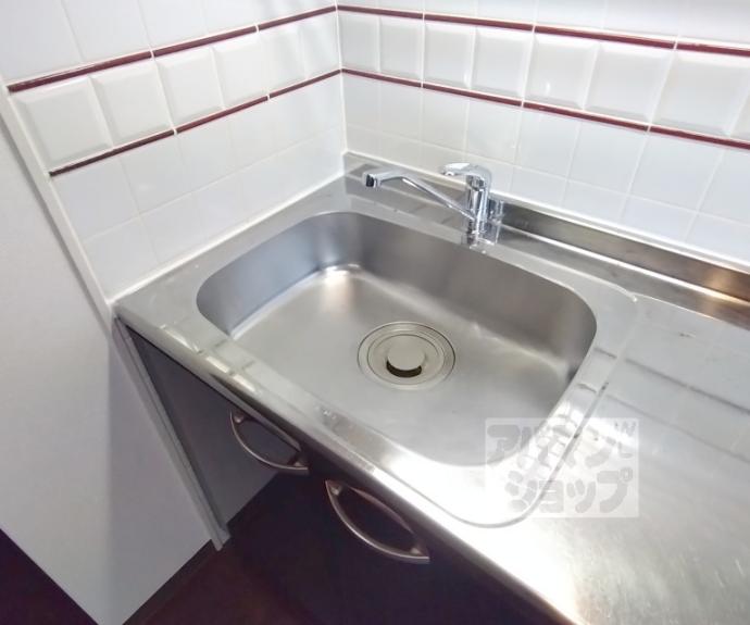 【プラネシア星の子山科三条】間取