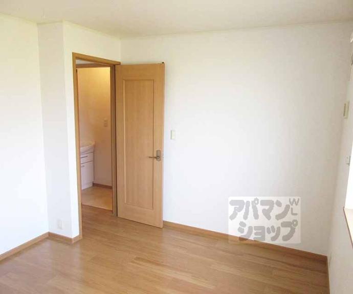 【ソレアード山階】間取