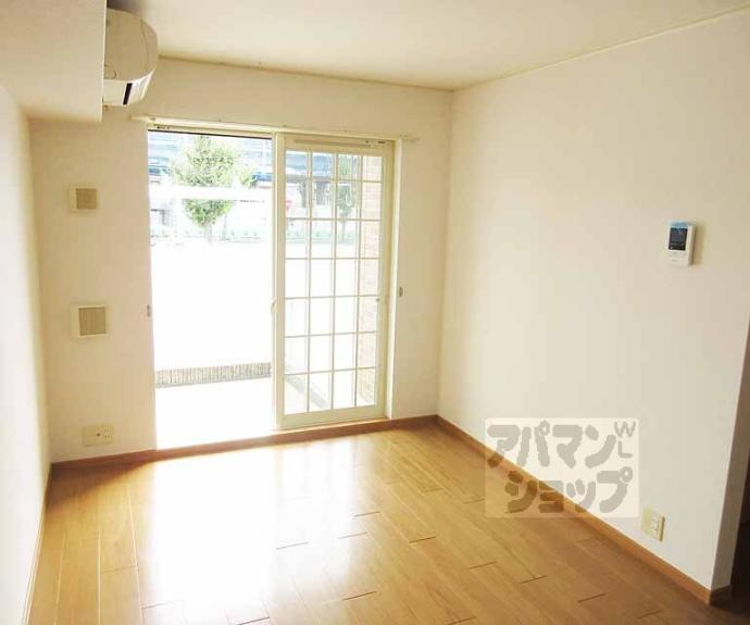 【ソレアード山階】間取