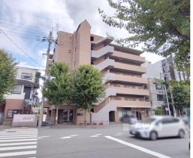 リヴァーウエスト西野山：間取図