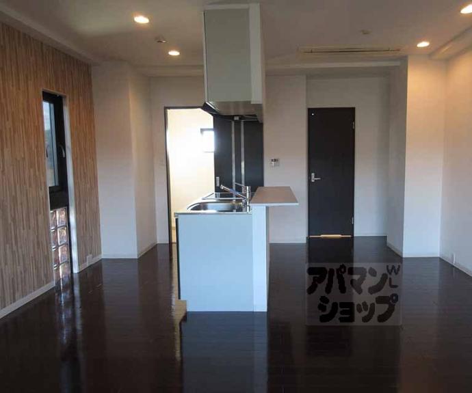 【ＳＴＡＩＲ２１１】間取