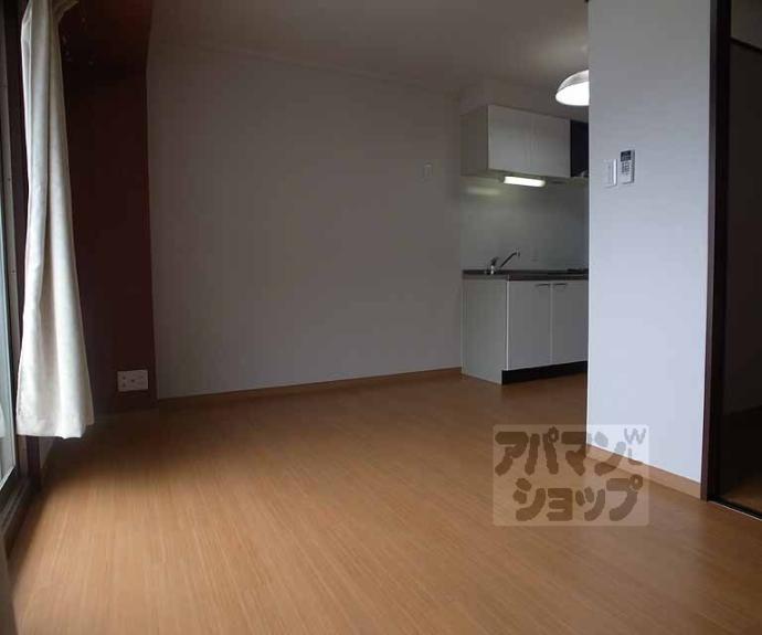 【ＢＥＬ　ＰＡＬＡＺＺＯ山科安朱】間取