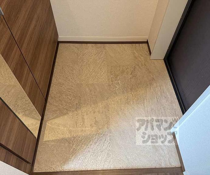 【シャーメゾン　ソレイユルヴァン】間取