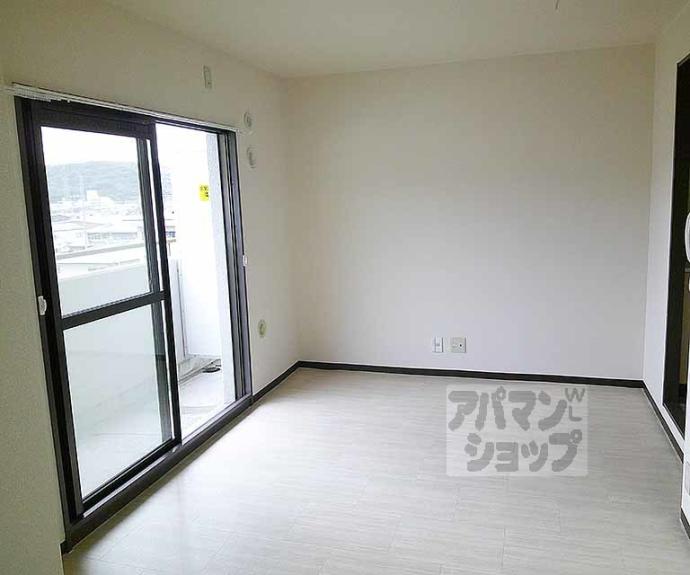 【サンガーデン山科】間取