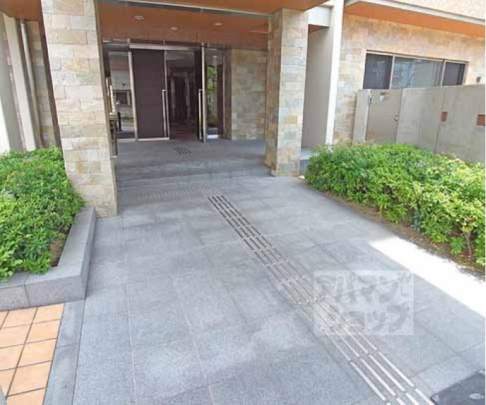 【ハイネスクラウズ山科音羽】