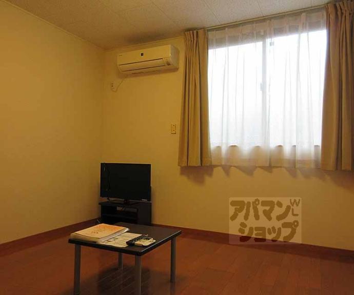 【レオパレスボンマルシェ山科】間取