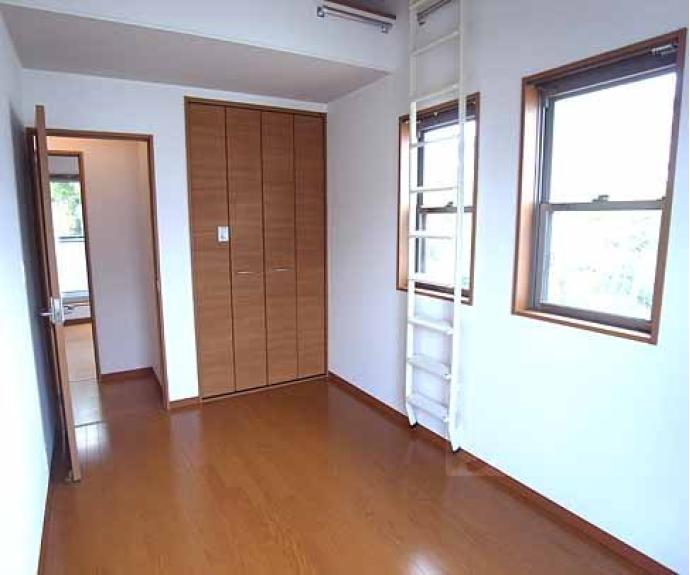 【ファミール大林】間取