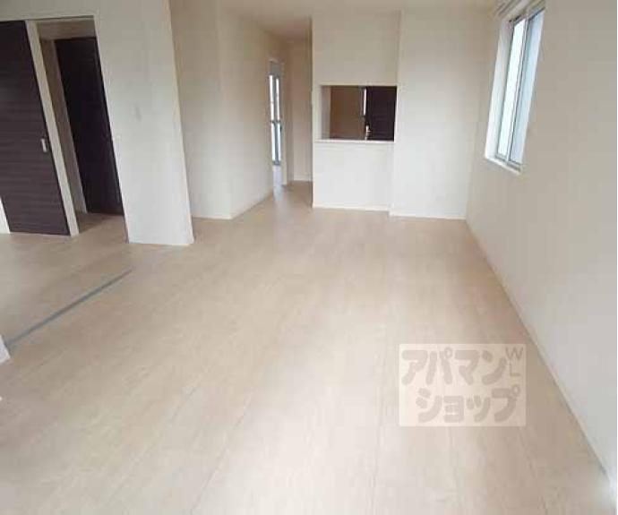 【エミネンスコート東野 B棟】間取