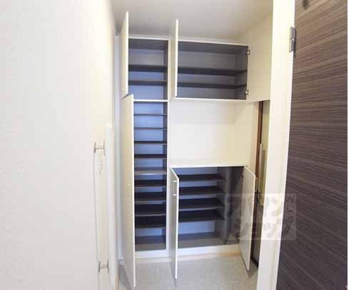 【エミネンスコート東野 B棟】間取