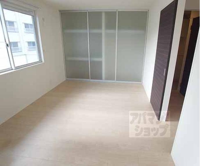 【エミネンスコート東野 B棟】間取