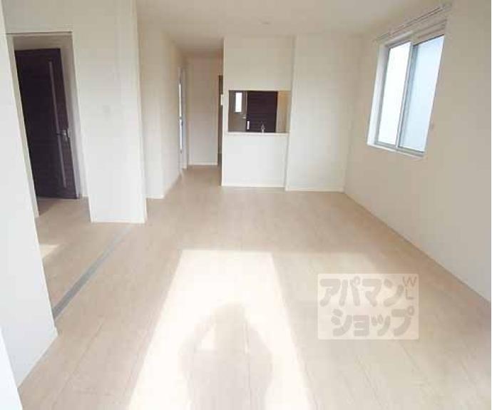 【エミネンスコート東野 B棟】間取