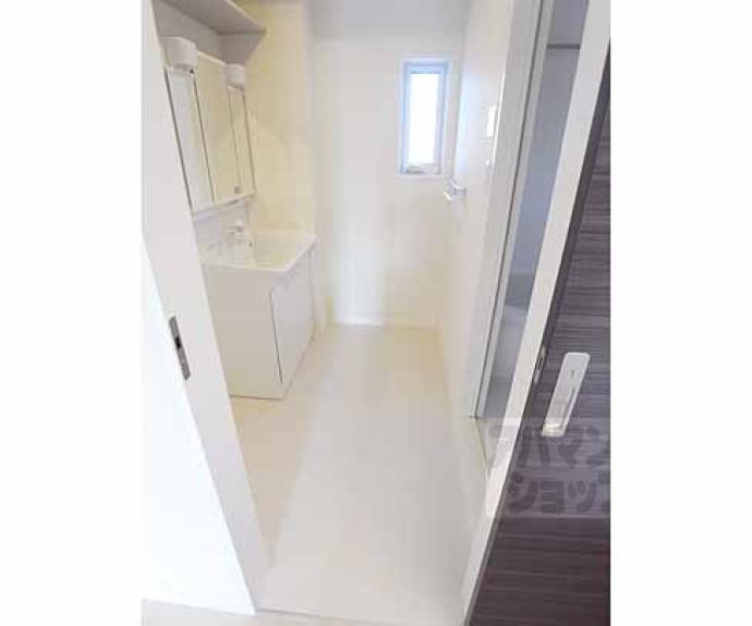 【エミネンスコート東野 B棟】間取