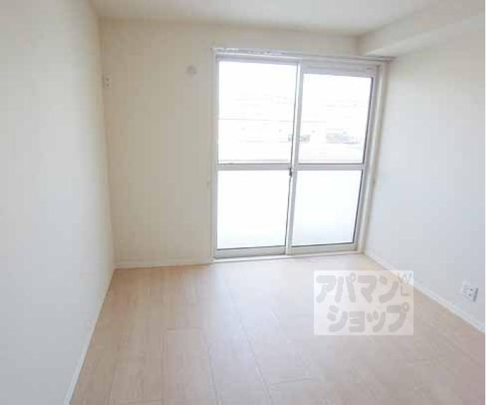 【エミネンスコート東野 B棟】間取