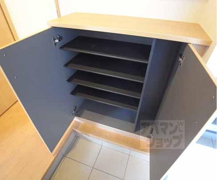 【シャーメゾン花山】間取