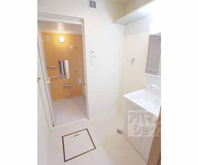 【シャーメゾン花山】間取