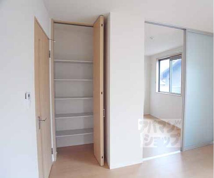 【シャーメゾン花山】間取