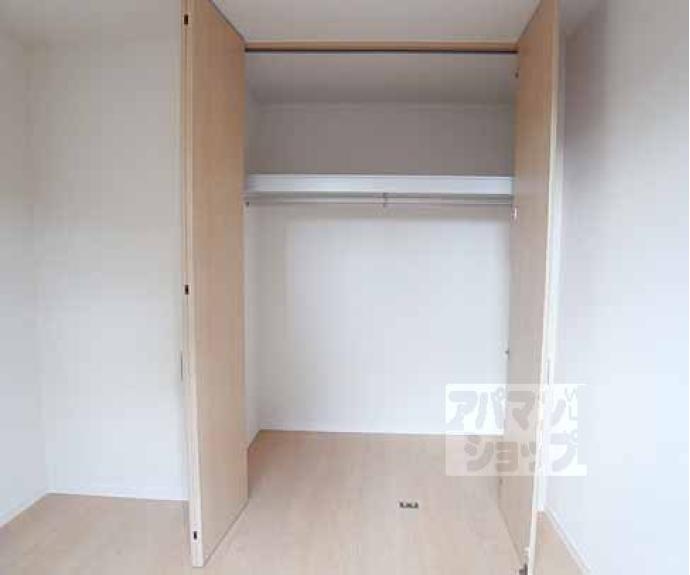 【シャーメゾン花山】間取