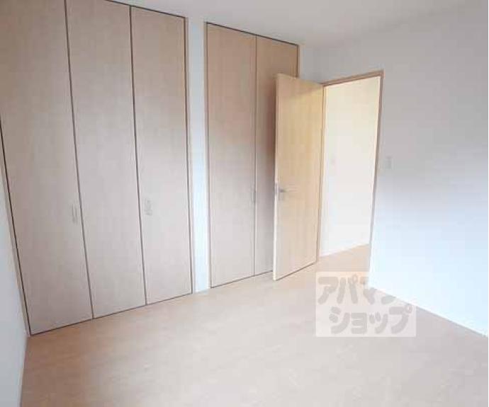 【シャーメゾン花山】間取