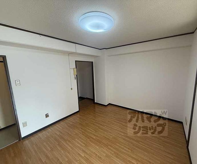 【メイゾン山科】間取