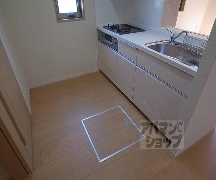 【シャーメゾン伊勢屋】間取
