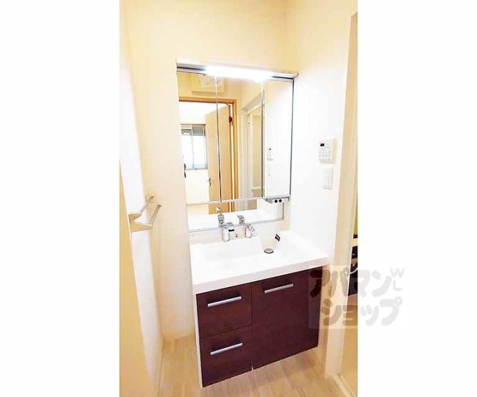 【シャーメゾン伊勢屋】間取