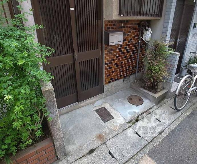 【御陵中内町テラスハウス】間取