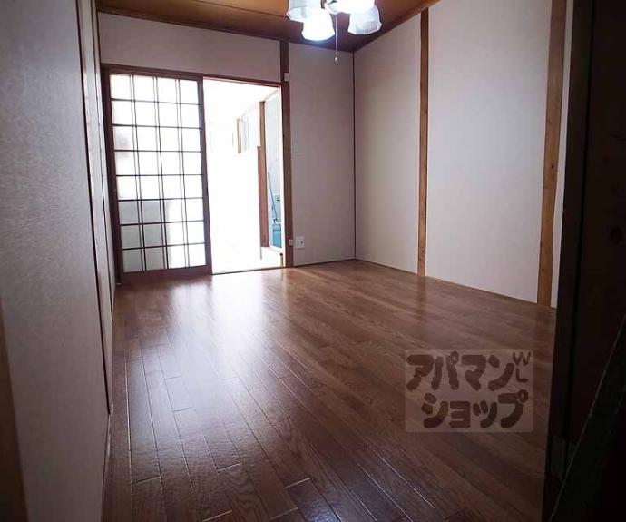 【御陵中内町テラスハウス】間取