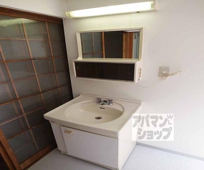 【御陵中内町テラスハウス】間取