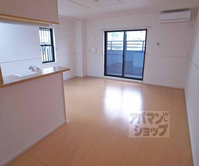 【カーサスカイ　Ⅳ】間取